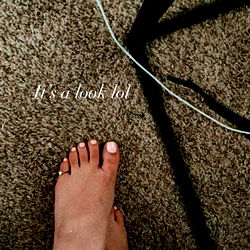 A Minimalist Home Office