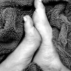 Alyssa Model Takes Relaxation to the Next Level with Barefoot Luxury