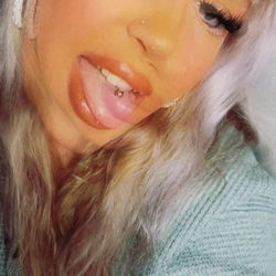 BeckyBikini Model for OnlyFans