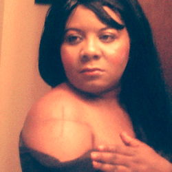 MiseryDivine, a captivating portrait