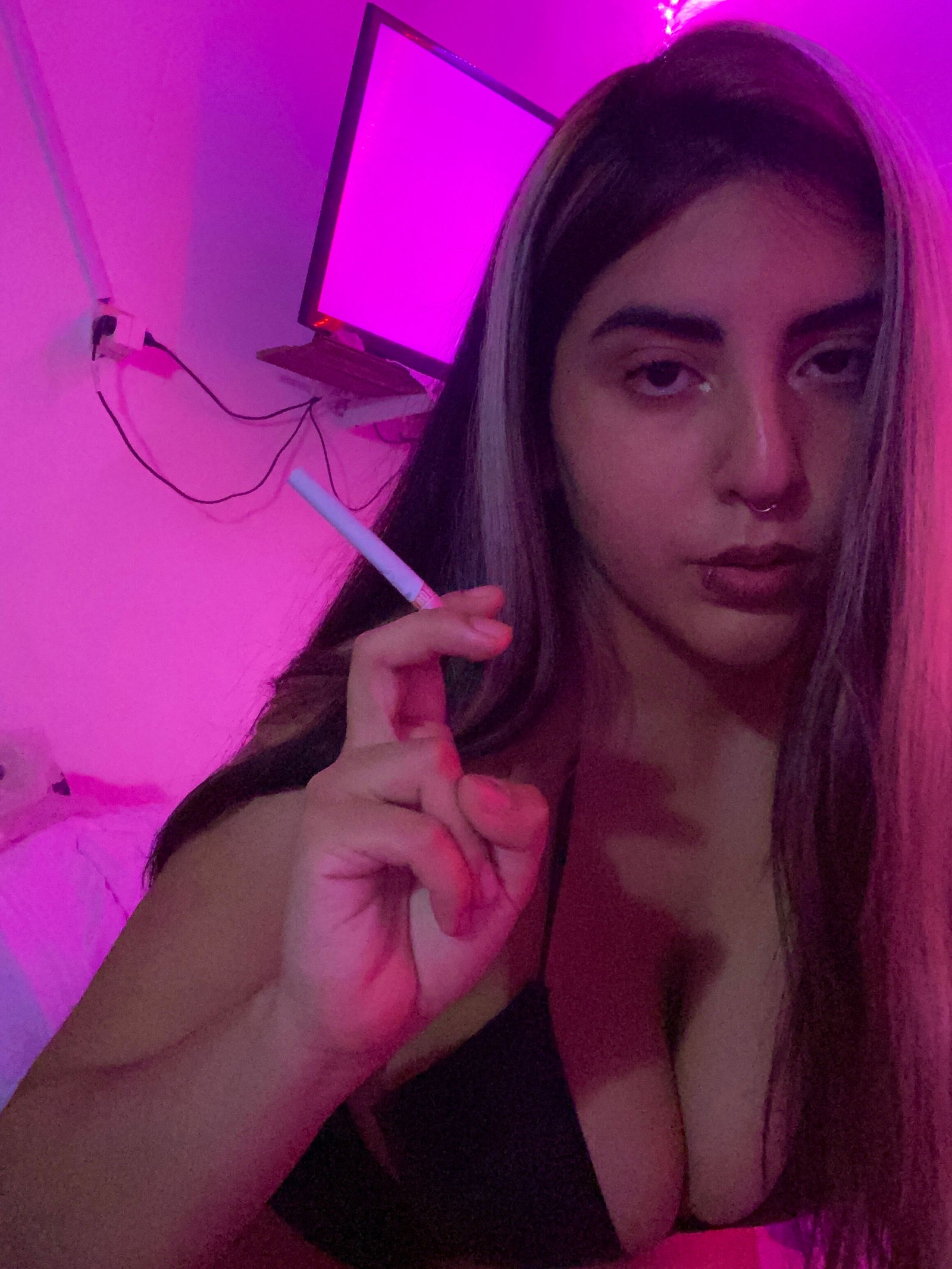 SARA VICE 🚬🛐✨ photo