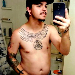 Apvcore: A Mesa, Arizona Influencer Showcases Fitness and Style