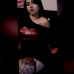 Aidee Robledo - OnlyFans Model