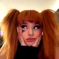 Awesome OnlyFans Model Bella Skye