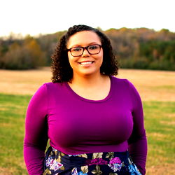 MixedPudding88 Posing for Portrait