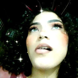 Canadian Model With Stylish Eyeshadow