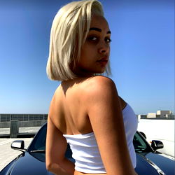 Liyahloversinc Model Shot