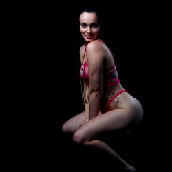 OnlyFans Model Denisa in a Striking Photoshoot