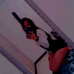 Ana Sex: A Model's Perspective on the Art of Pole Dancing