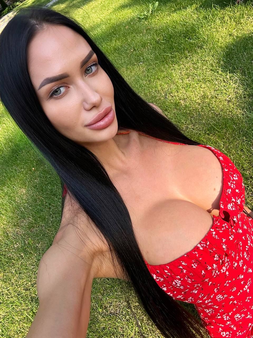 🔥𝐀𝐥𝐢𝐧𝐚 🤸🏼‍♀️𝙃𝙊𝙏 𝙂𝙔𝙈𝙉𝘼𝙎𝙏𝙄𝘾𝙎  😈 photo