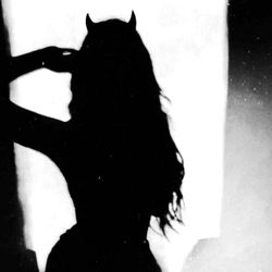 Amapola Blue: A Vintage OnlyFans Model