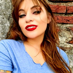 Eva 💙, Model Shot with Strong Lighting