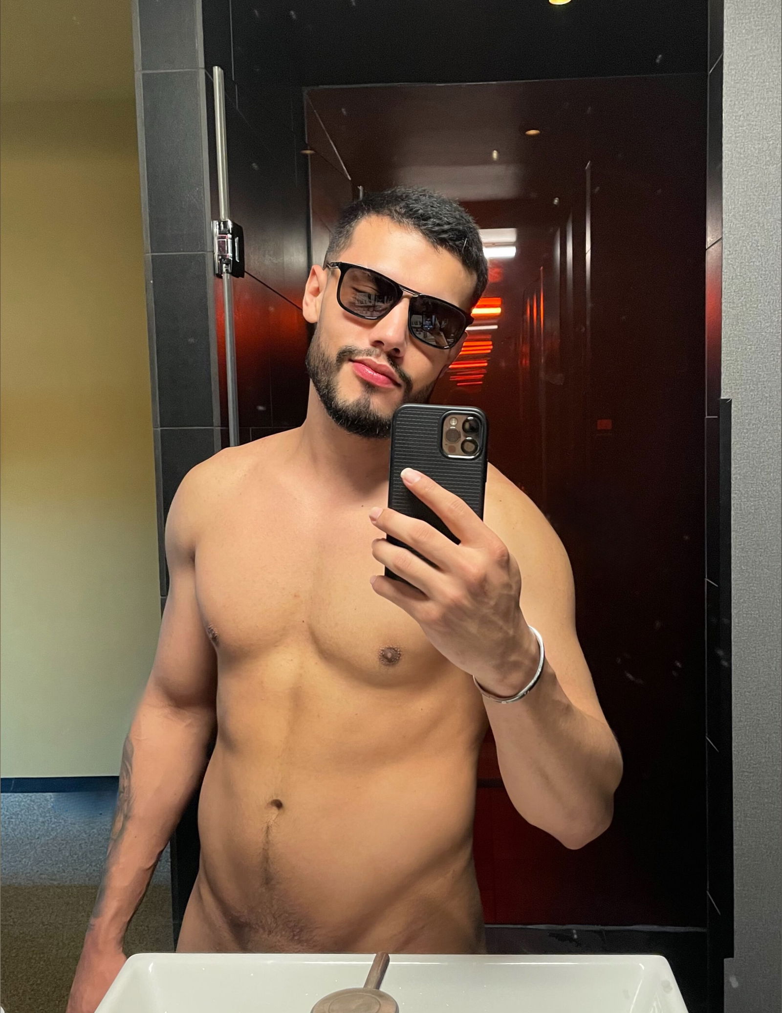 Alexander Bull photo