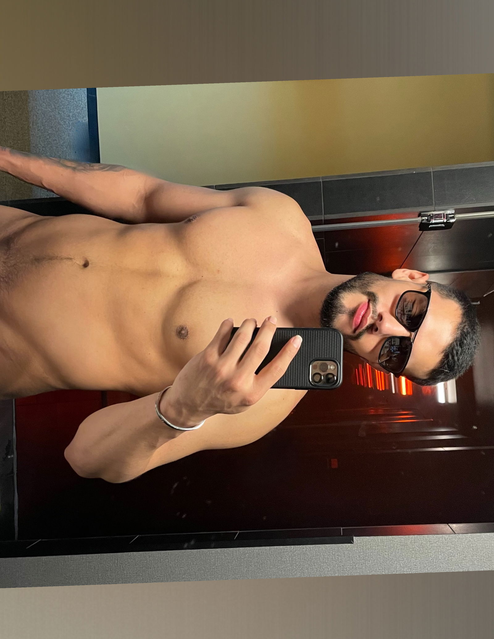 Alexander Bull photo