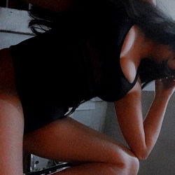 Ariana Pereira photo