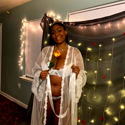 alexisevette (; photo