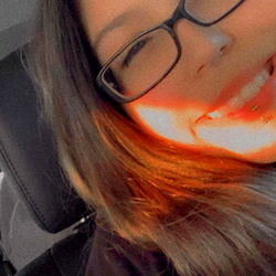 Allieee.ooo in a Car