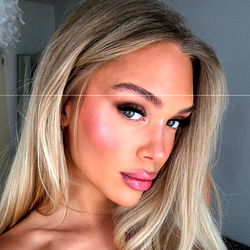 OnlyFans Model Amalia Katharina