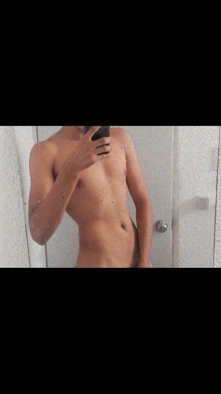 Alejandro Mora photo