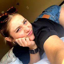 A Hailey Belfie - OnlyFans