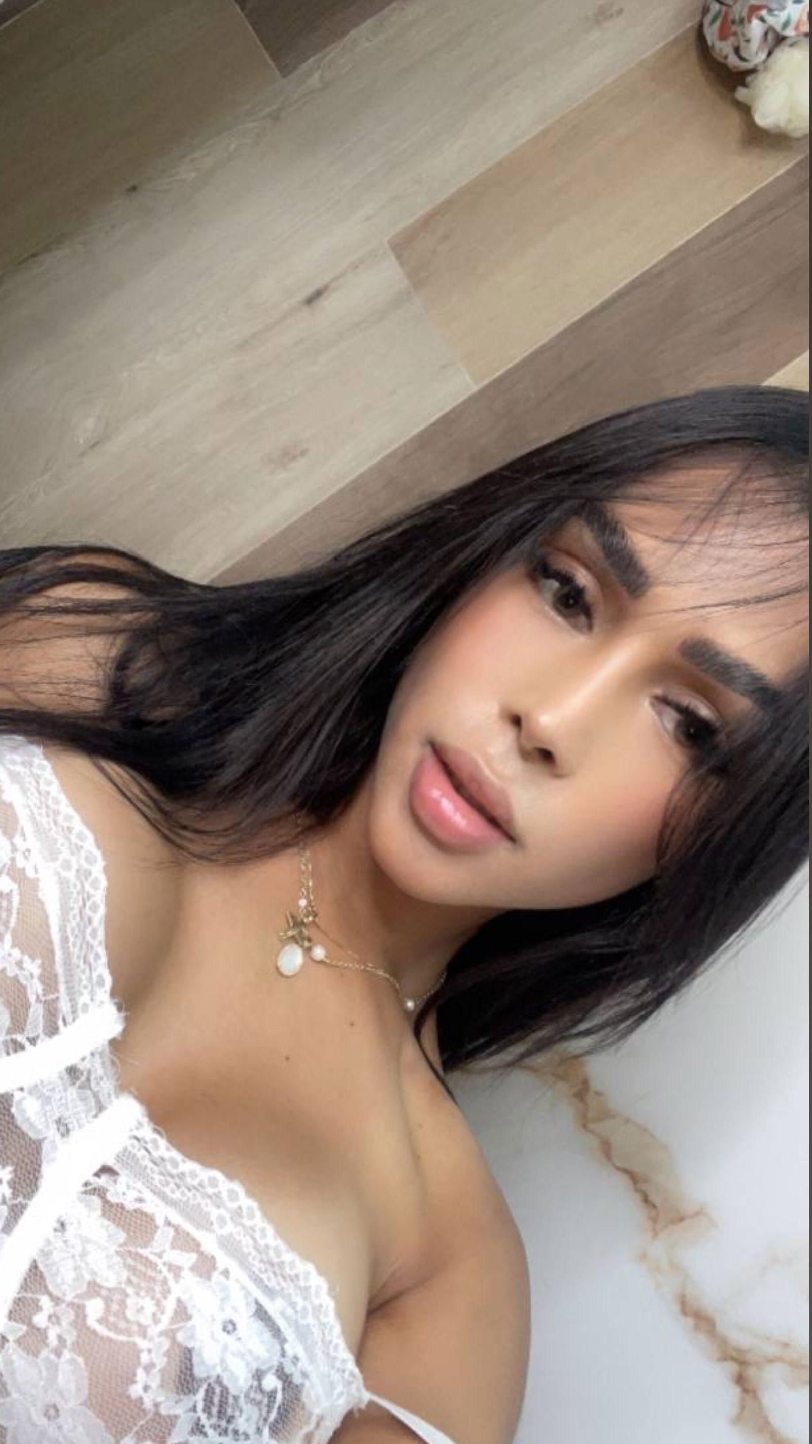 🎥🍑𝑭𝒂𝒕 𝑨𝒔𝒔 𝑸𝑼𝑬𝑬𝑵•  𝖍𝖔𝖙 𝐌𝐢𝐥𝐥𝐲😍🤍 photo