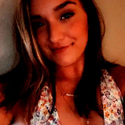 KENNEDY 🕊 - Onlyfans Model Photo