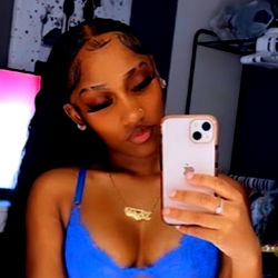 ShantelKy ✨ Blue Lingerie Selfie 📸