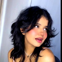 Arlene 🌹, Alluring and Stunning