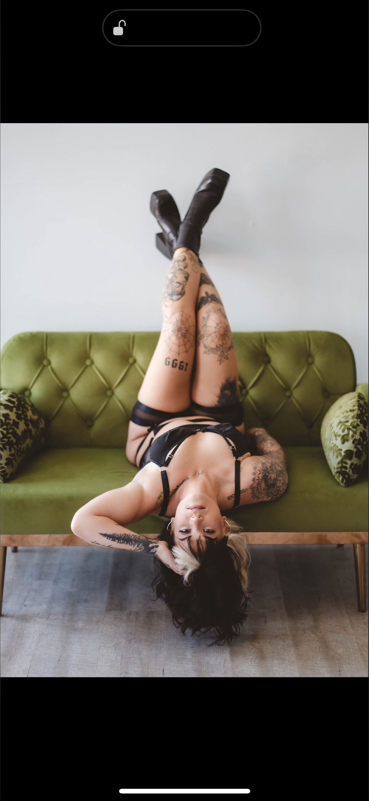 Submissive Princess 👑 photo