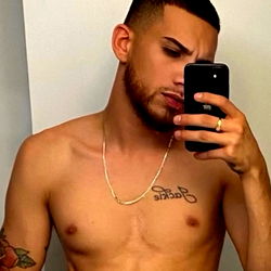 Onlyfans Model Alex Vargas, Chiseled Physique Showcased