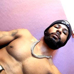 Tee2G in a Gym Shoot