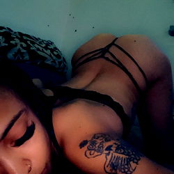 Zanaria, an OnlyFans Model from Cali