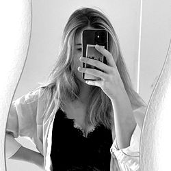 Alyssa's Model Photo