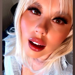 Amber Chase ยฎ photo