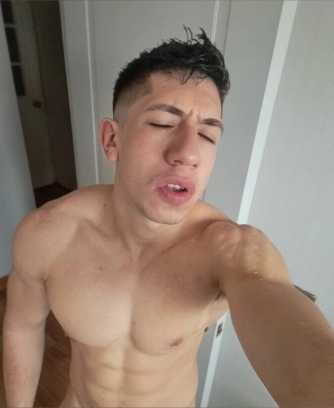 𝙰𝙻𝙴𝙹𝙰𝙽𝙳𝚁𝙾 𝙴𝙻 𝚁𝙴𝚈 👑 photo