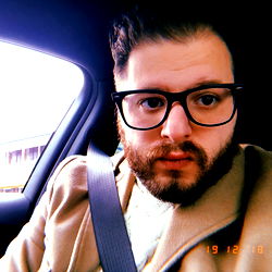 Model Photographer Andrea Saponeri from Padova - Introducing Fans