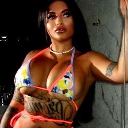 BIG BOOTY LATINA 💦😈 - Your bed