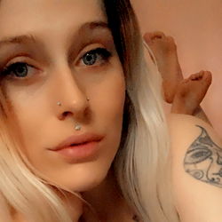 Shelby Lynn, Arizona's Tattooed Beauty