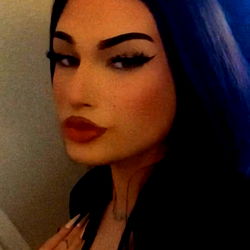 Stylish OnlyFans Model Kori in Fashionable Looks