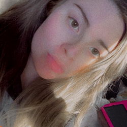 Cici, the Enchanting Streamer