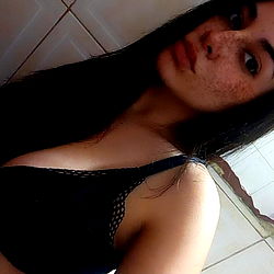 Kylie Ney: OnlyFans Model Showcasing Her Body