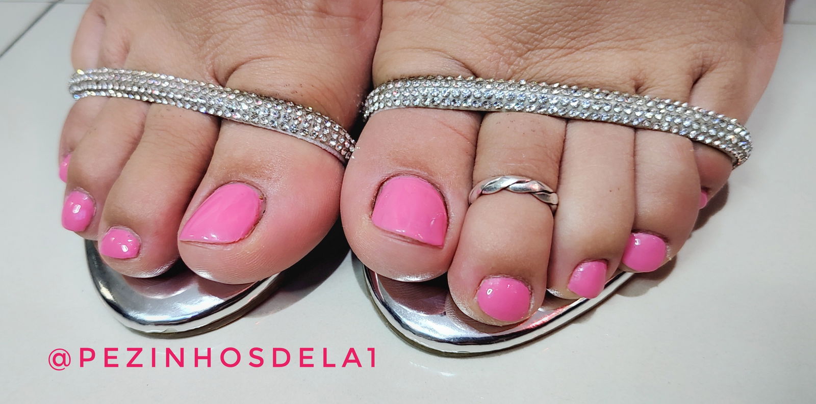 Pezinhos da Rainha 👑 FREE photo