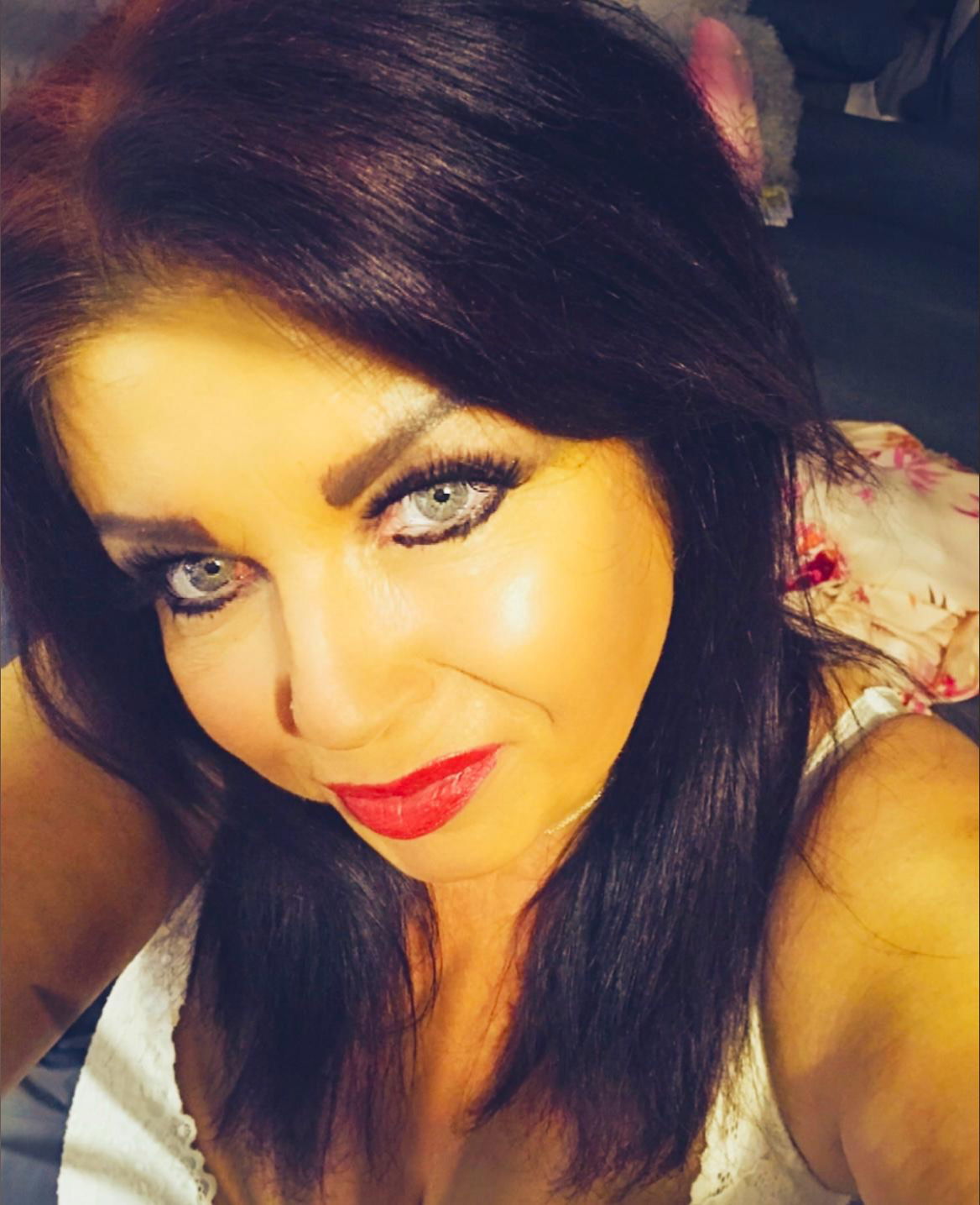 Gilf Mandy Hayes photo