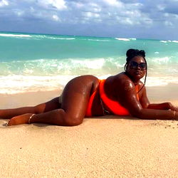 Bbw Britnni on a beach