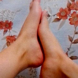 Model Photo: Blair Bass - Toes and Feet