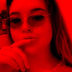 Fashionable Anna Peach Strikes a Pose