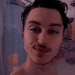 OnlyFans Model Hunter00 Showcasing Fitness