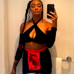 Mia Moon, London Based OnlyFans Model