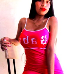 Abril_Gado: Vibrant and Energetic Model from Mexico