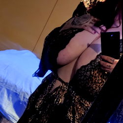 ℬack in October 🖤 photo